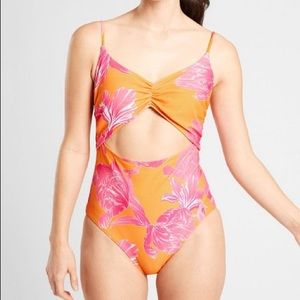 Athleta cutout one piece swim suit